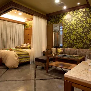 Hotel And Lotus Modern (adults Only)